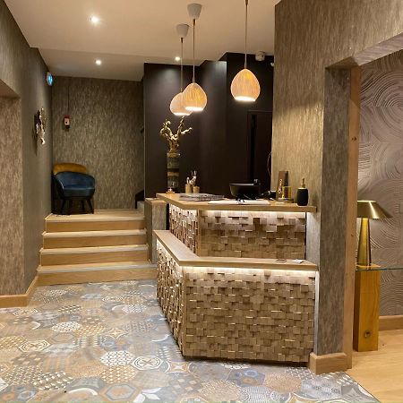 Hotel De La Poste Falaise  Ngoại thất bức ảnh