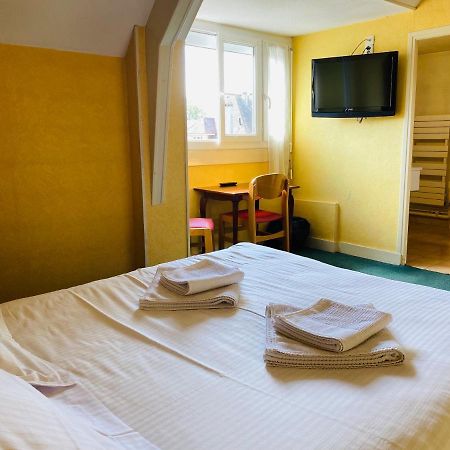 Hotel De La Poste Falaise  Ngoại thất bức ảnh