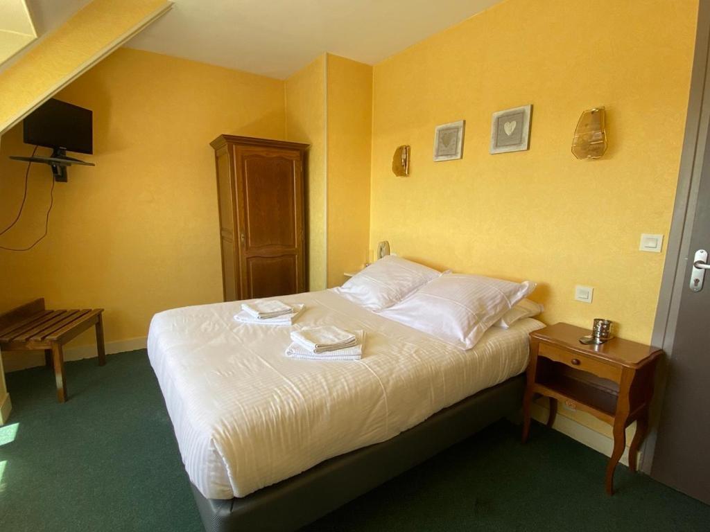Hotel De La Poste Falaise  Ngoại thất bức ảnh