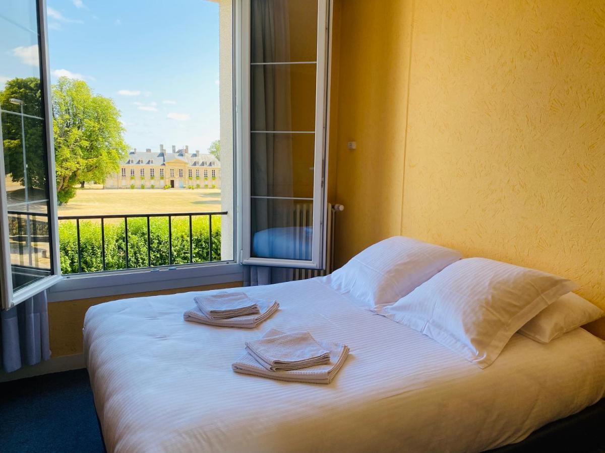 Hotel De La Poste Falaise  Ngoại thất bức ảnh